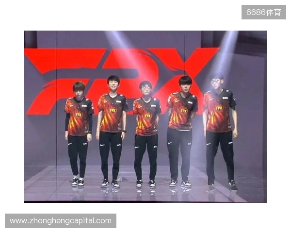 FPX官方发布人员变动公告：York正式退役，回归教练组